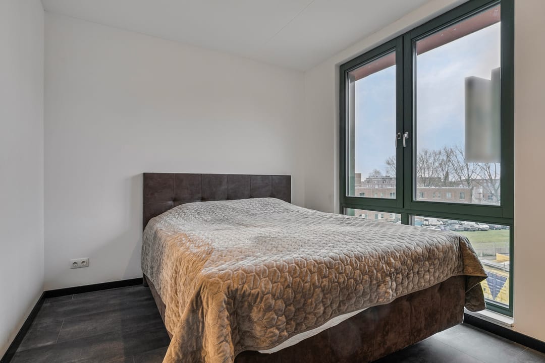 Spacious three-story apartment in green KOER development Rotterdam-Zuid — 20