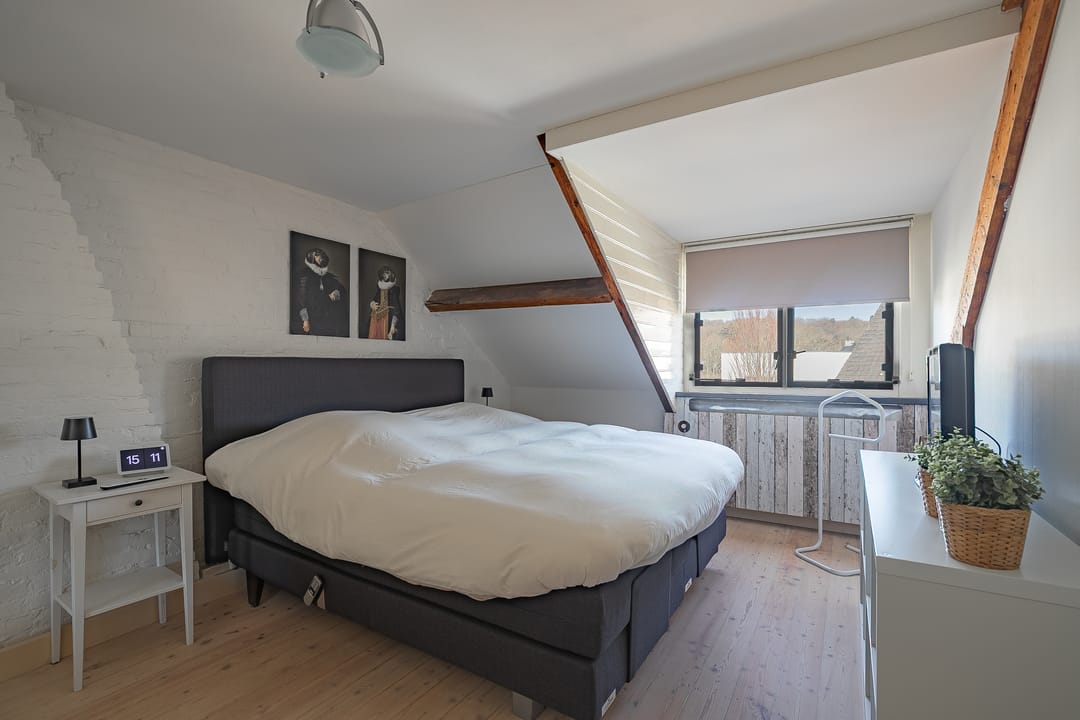 Characteristic shop/residence with spacious warehouse in Bunde centre — 21