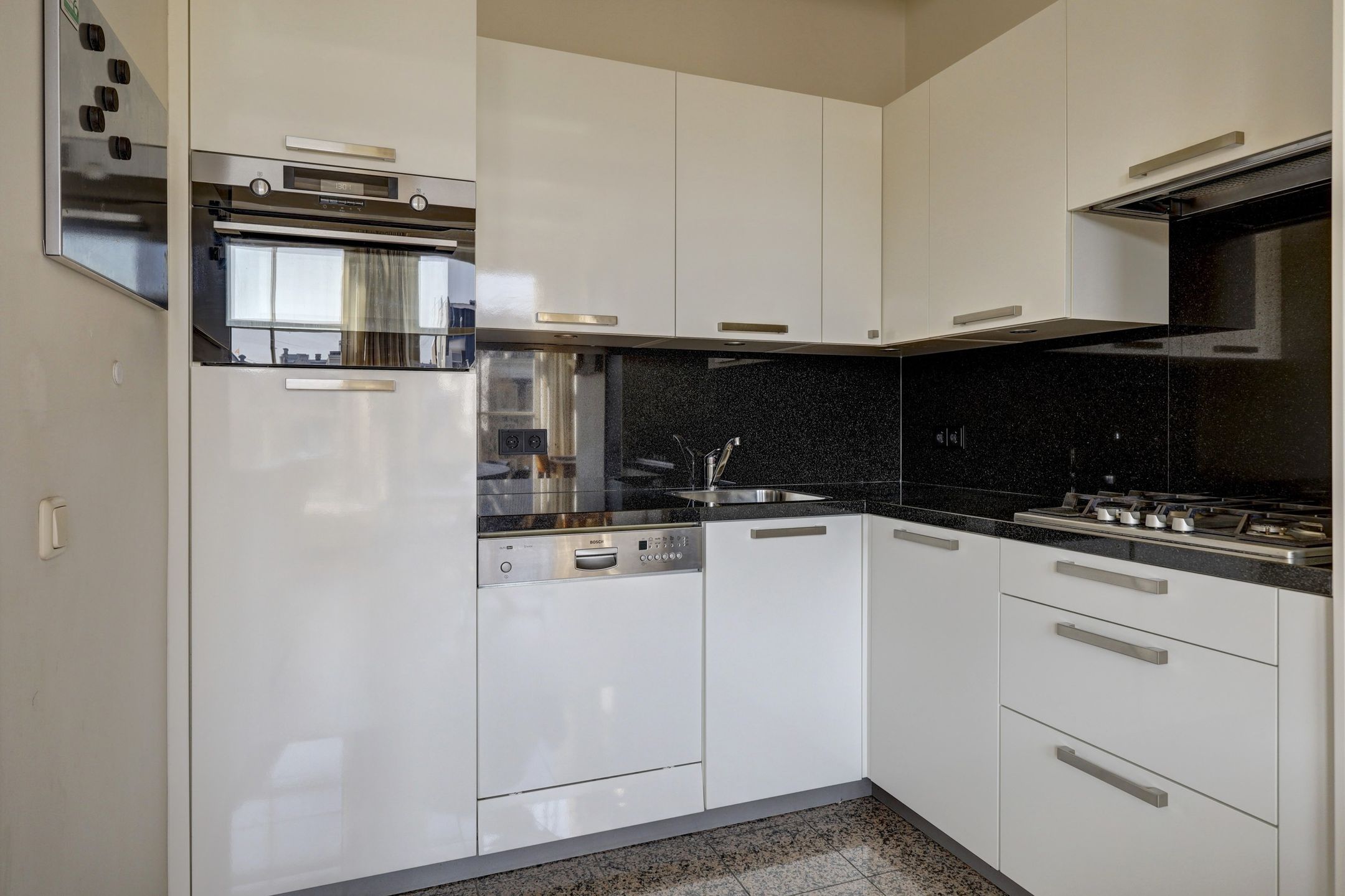 Photo 9 of Singel 118-E