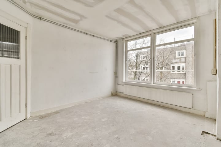 Photo 4 of Kostverlorenstraat 25-3