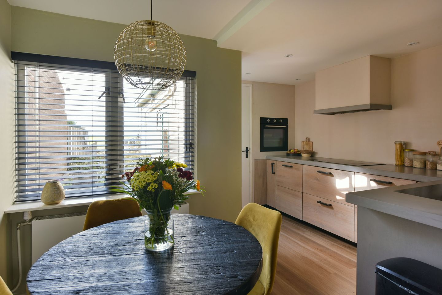 Photo 10 of Binnenweg 83