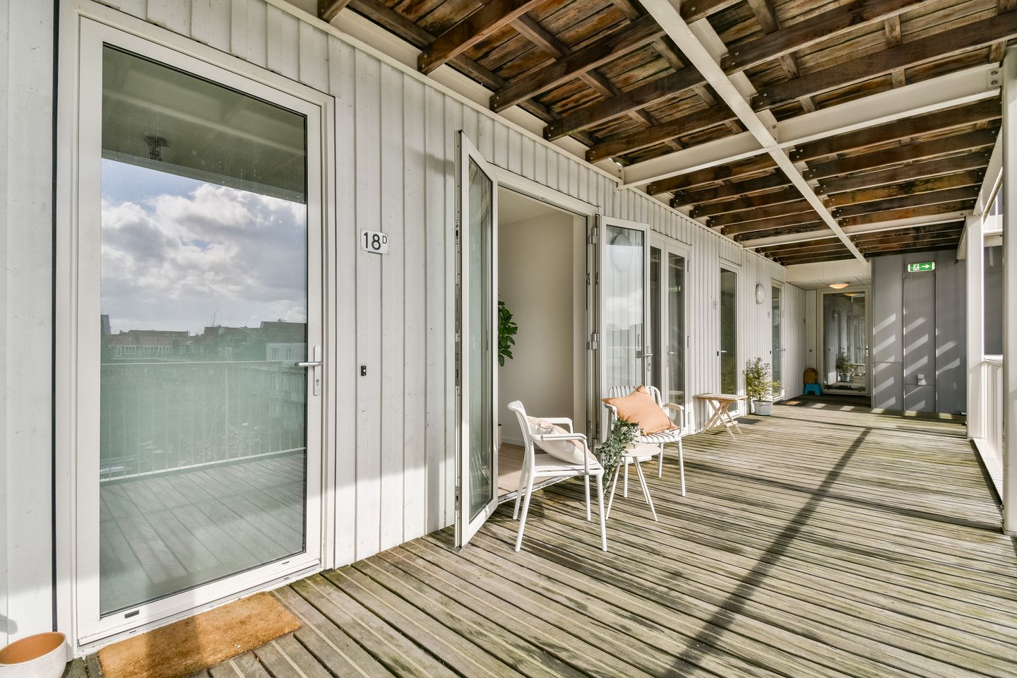 Foto 10 van Woestduinstraat 18-D