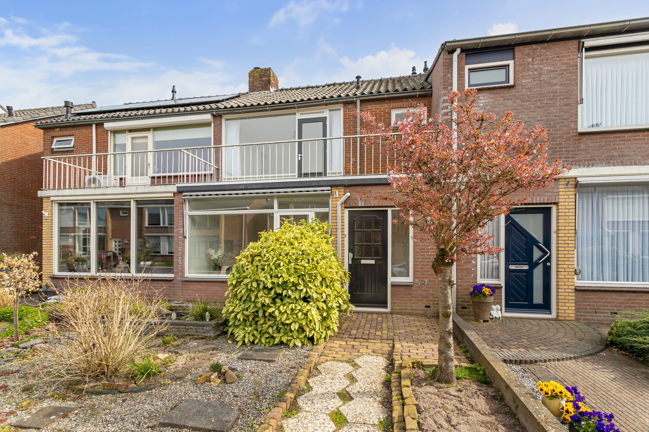 Foto 6 van Blauwsparstraat 15