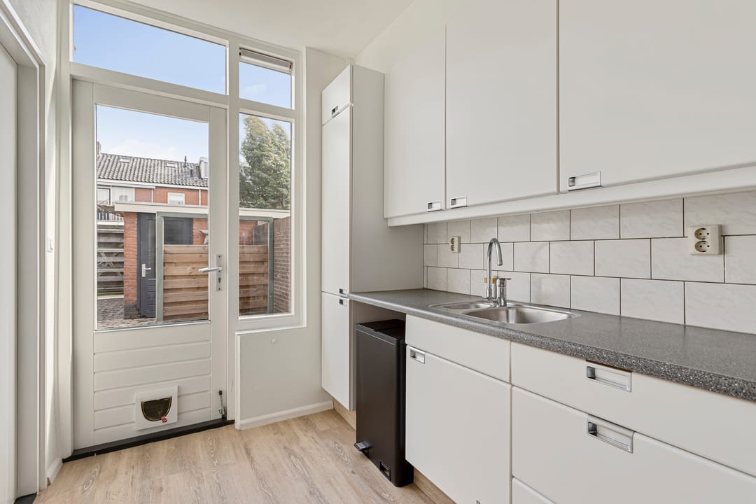 Foto 17 van Blauwsparstraat 15