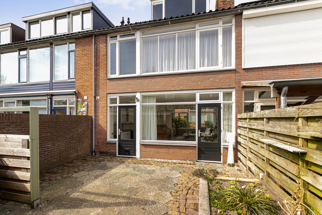 Foto 31 van Blauwsparstraat 15