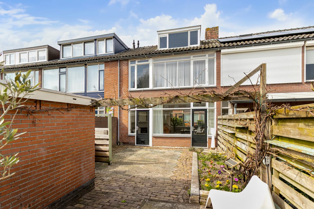 Foto 2 van Blauwsparstraat 15