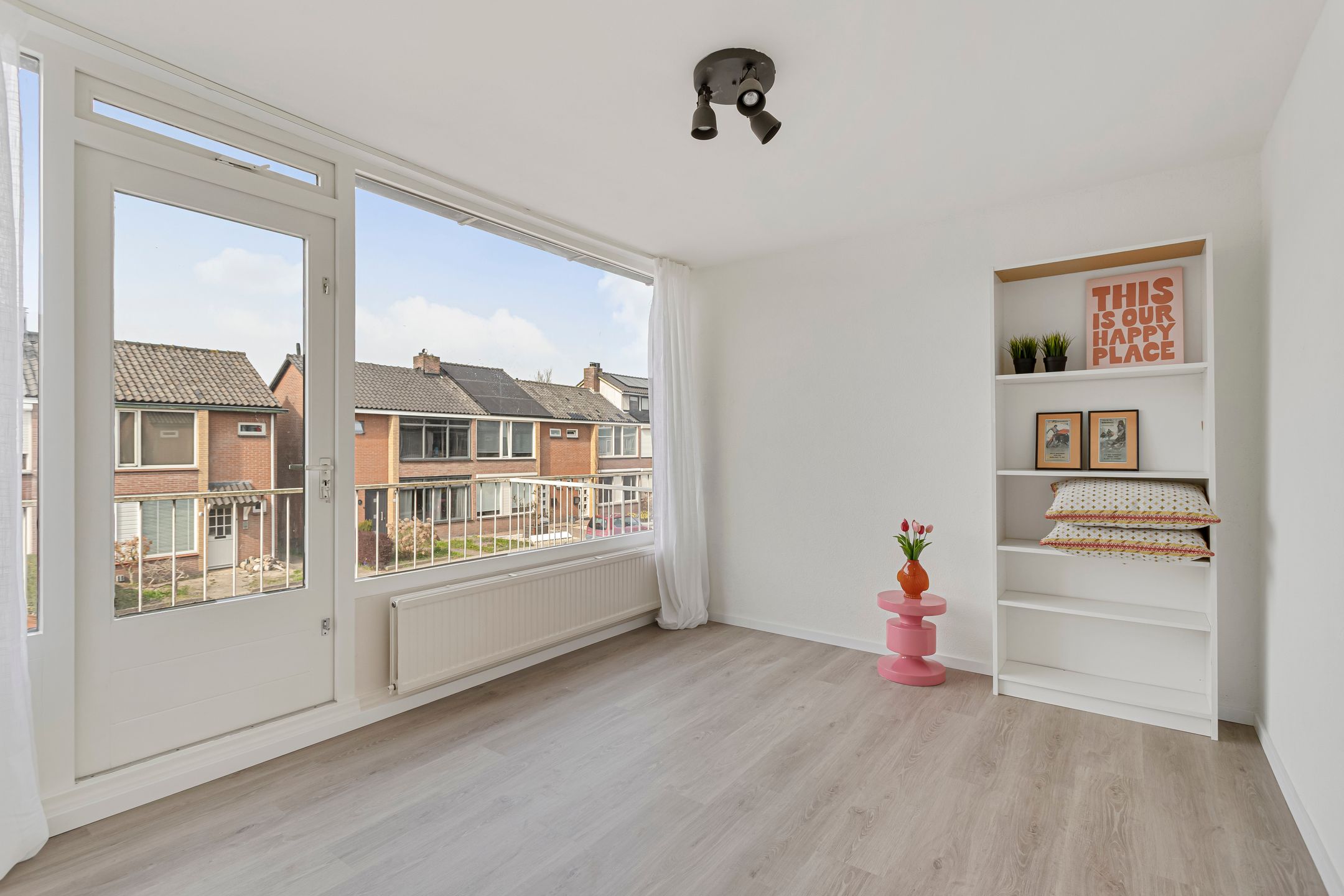 Foto 18 van Blauwsparstraat 15