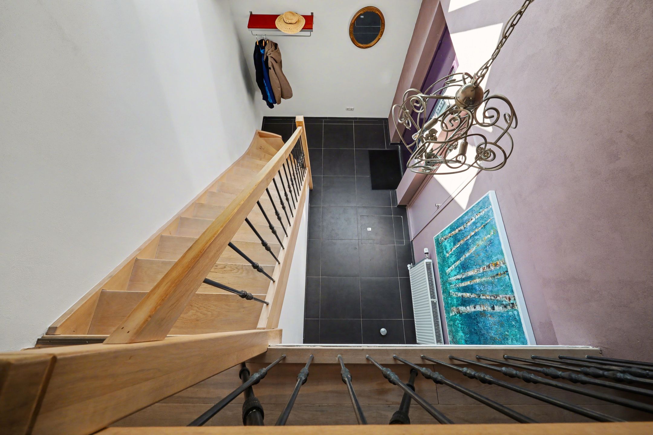 Spacious detached family home with modern extension and deep south-facing garden — 19