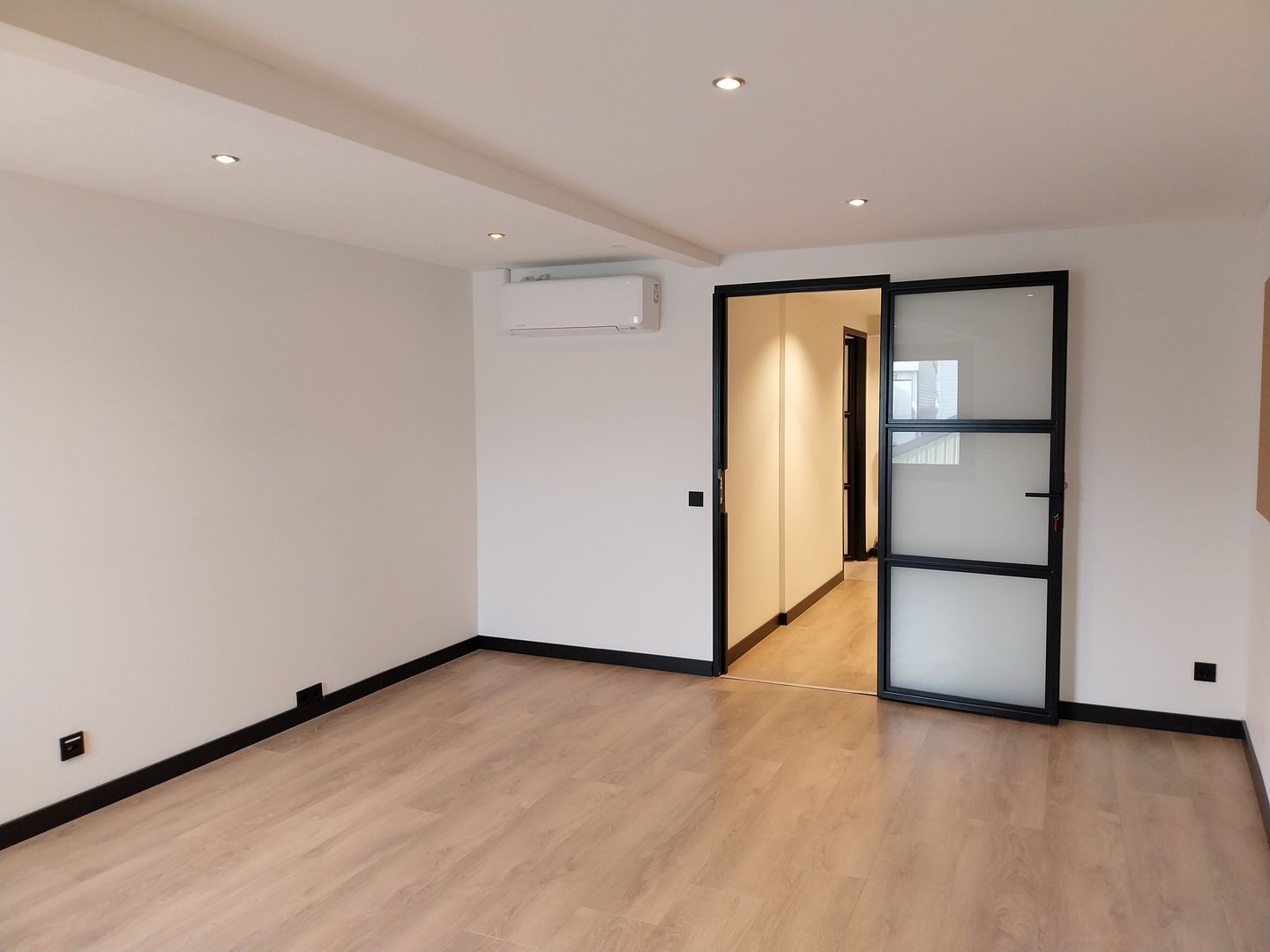 Bekijk foto 4 van St. Victorstraat 52-D