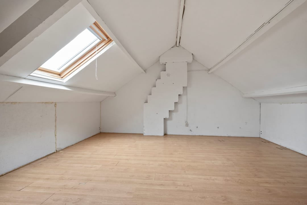 Modern family home with 5 bedrooms and sunny garden in Nieuw-Vennep West — 22