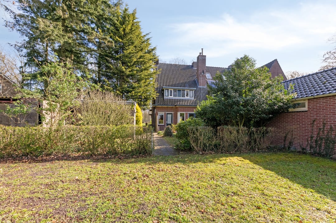 Characteristic corner house on unique waterfront location in Heumen — 29
