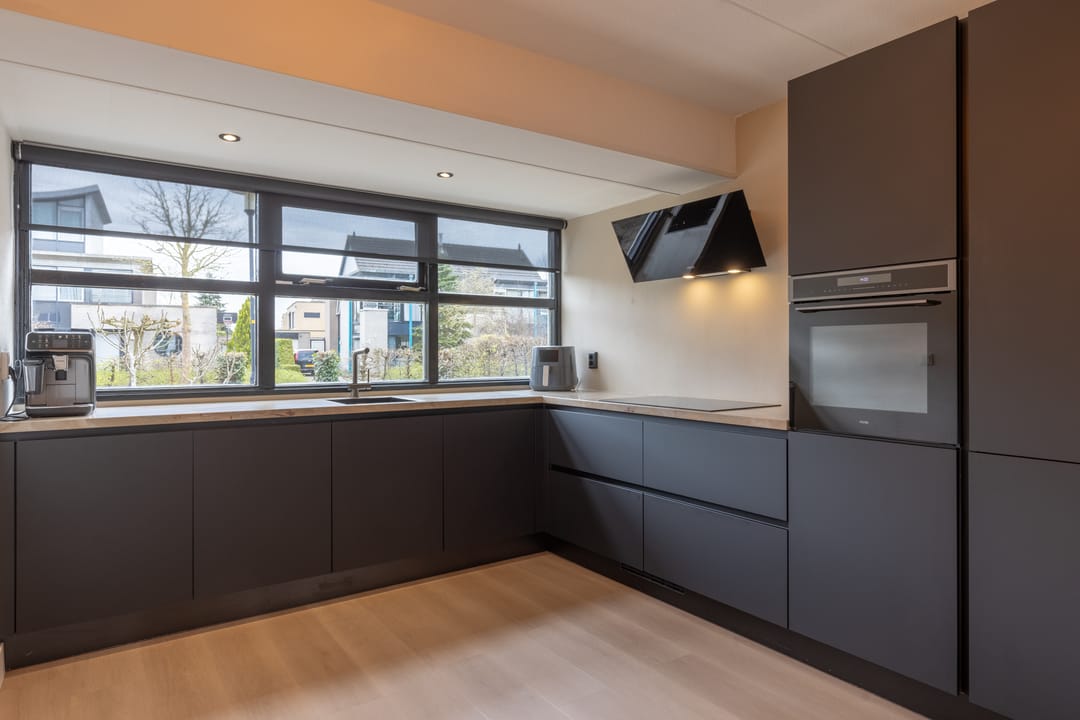 Fully Modernized Family Home in Child-Friendly Woudhuis — 13