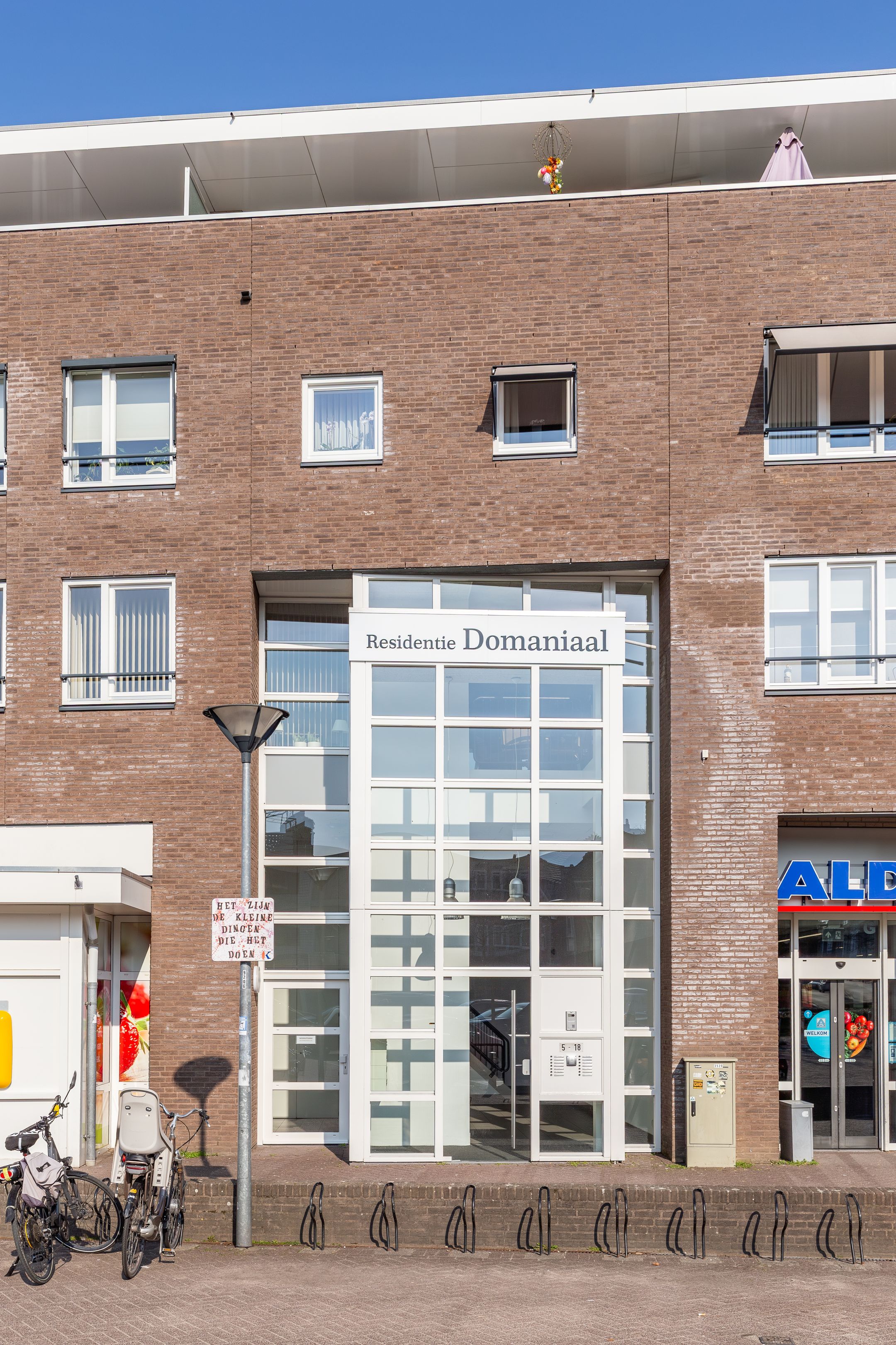 Comfortable apartment with balcony and private garage in Kerkrade — 22