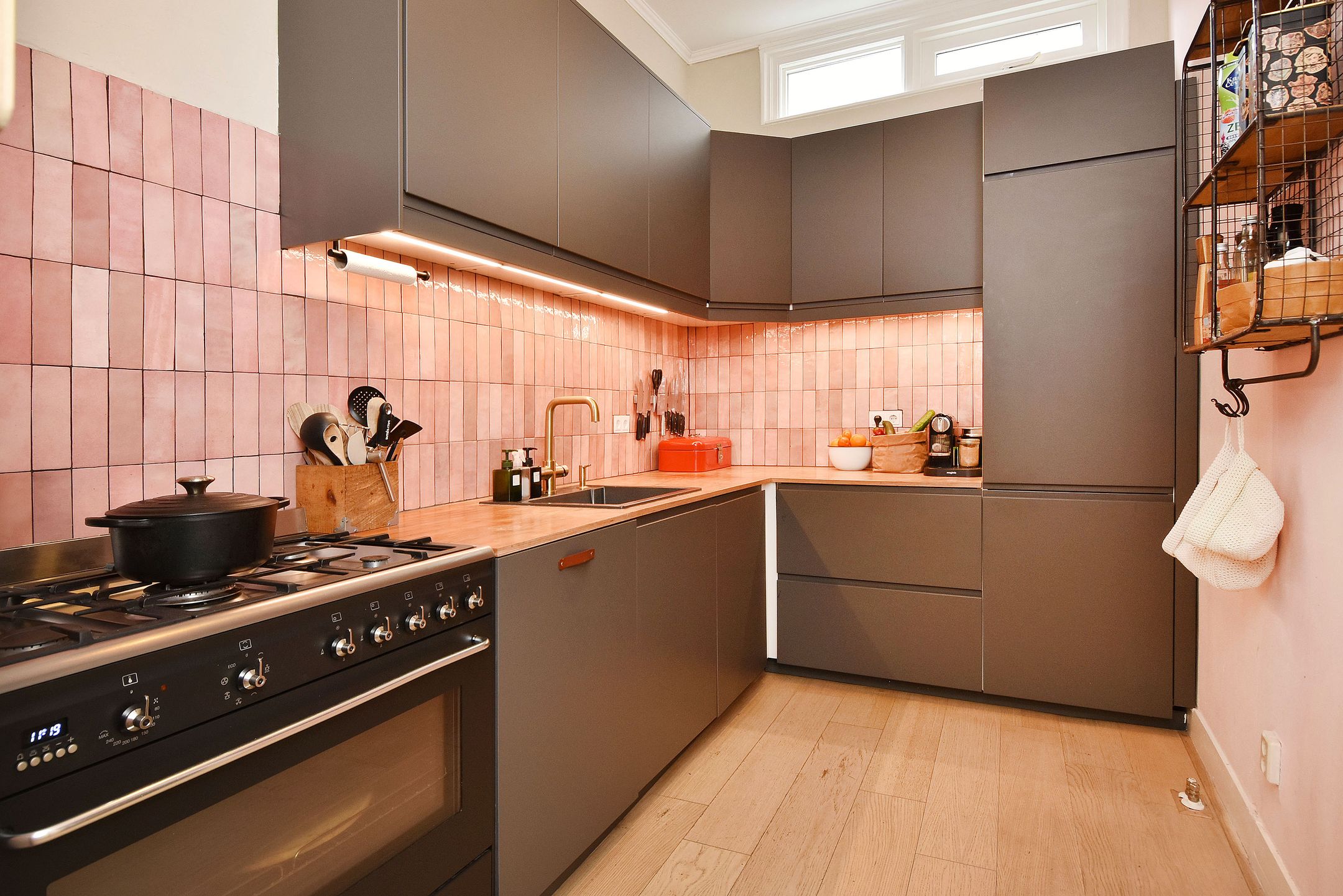 Foto 18 van Van Loostraat 144