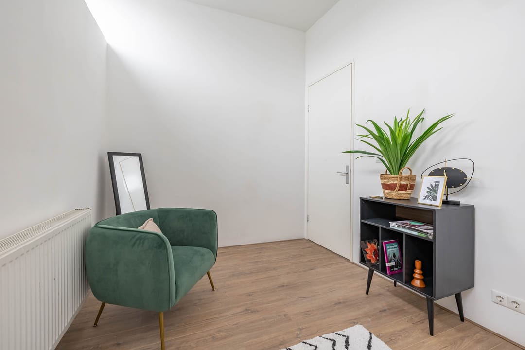 Renovated Apartment with Roof Terrace in Groningen — 16