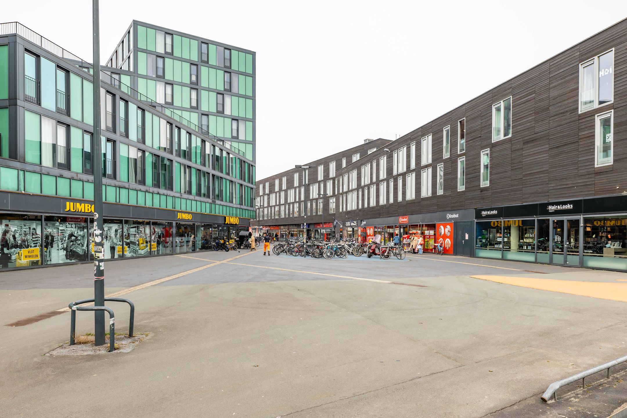 Renovated Apartment with Roof Terrace in Groningen — 23