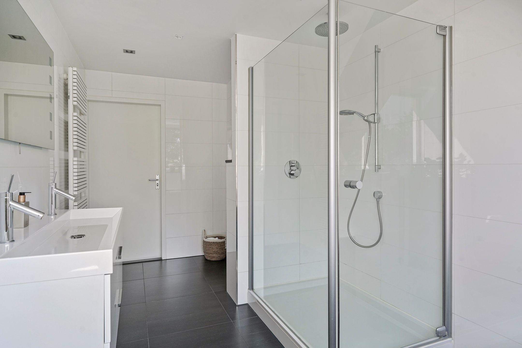 Photo 39 of Idsteinlaan 16