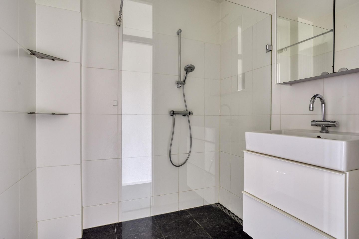 Foto 20 van Graaf Adolfstraat 13