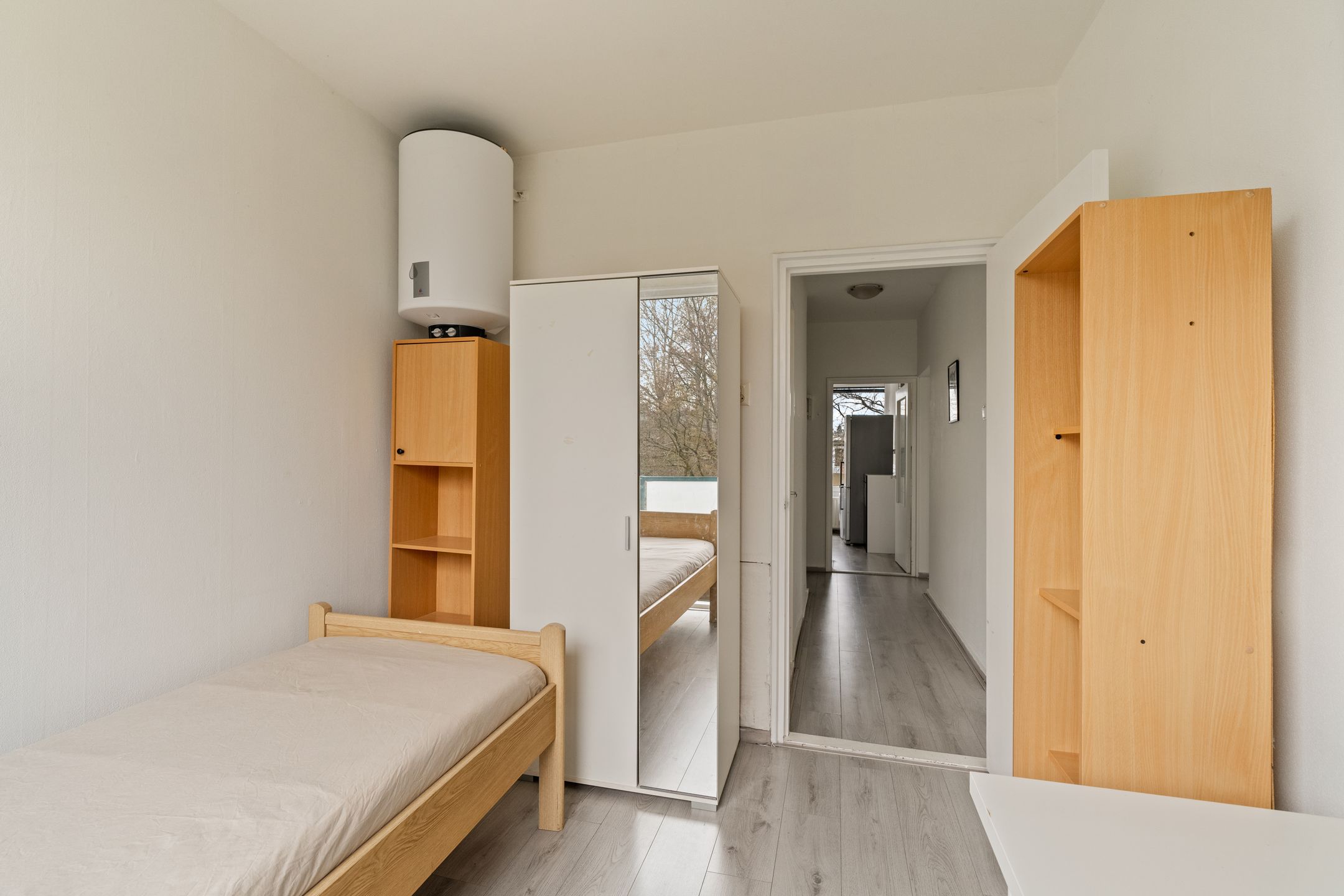Top Floor Apartment with Two Balconies in Rotterdam Het Lage Land — 21