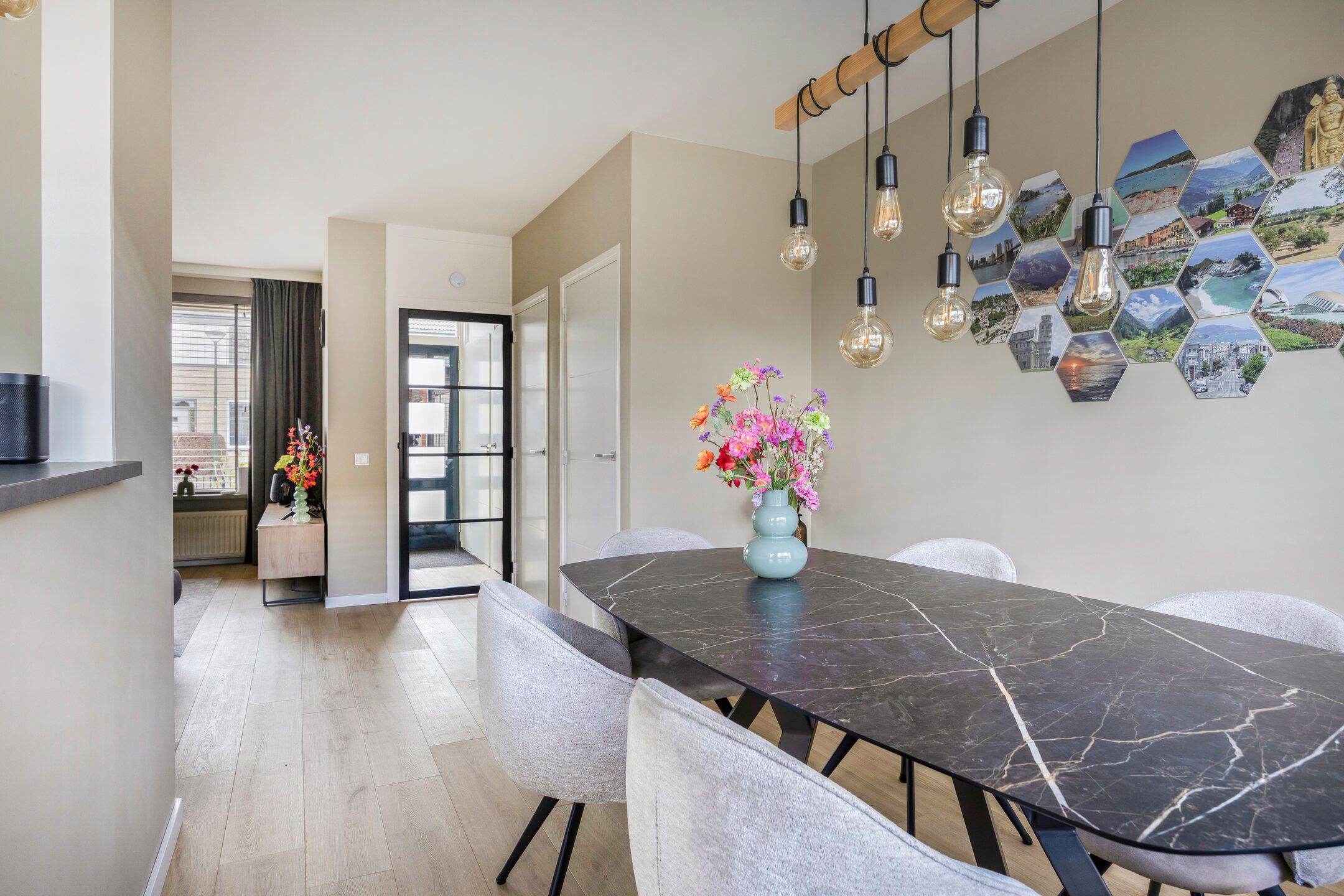 Foto 15 van van den Poelstraat 35