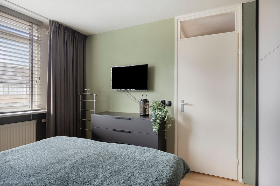 Foto 23 van van den Poelstraat 35