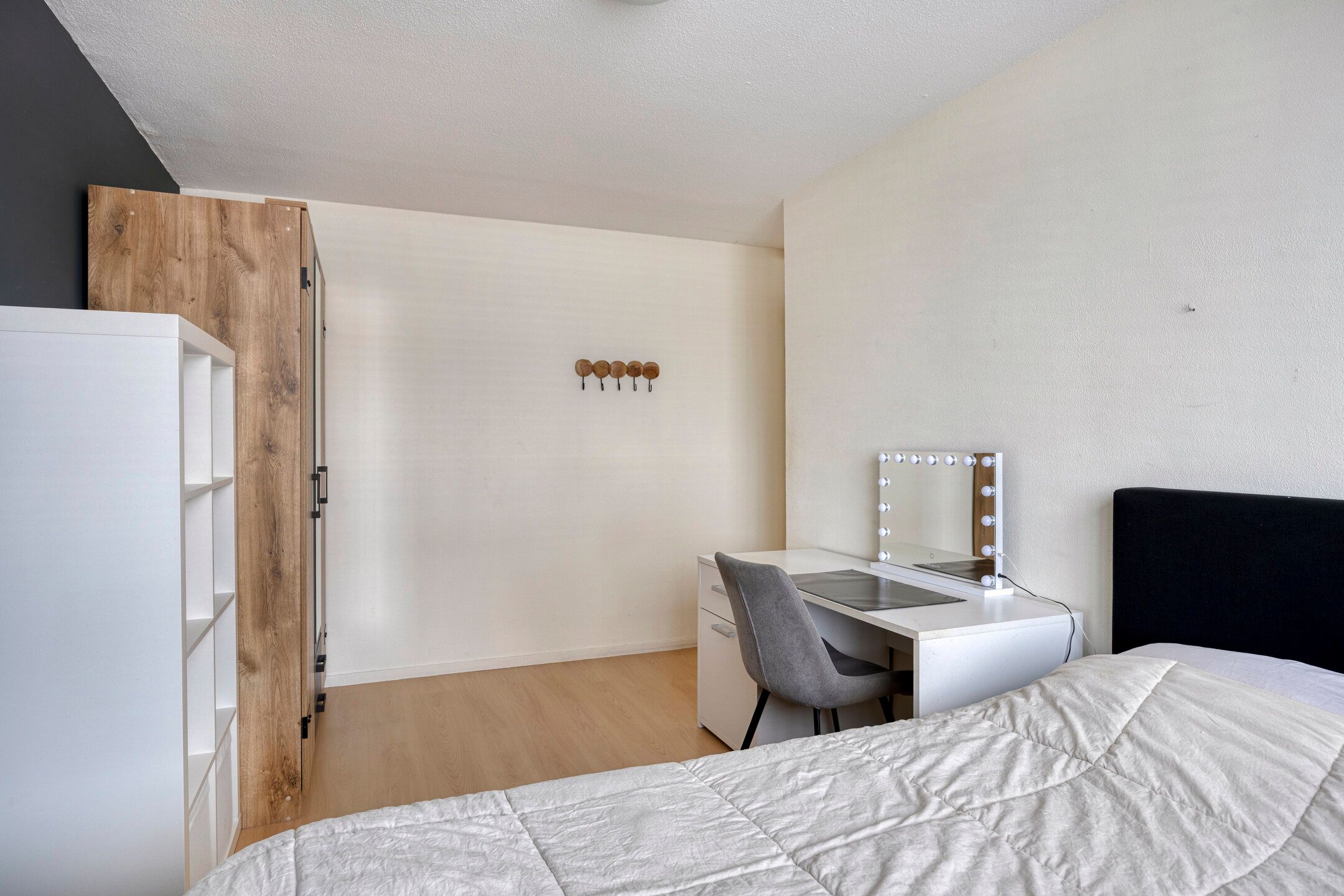 Foto 27 van van den Poelstraat 35