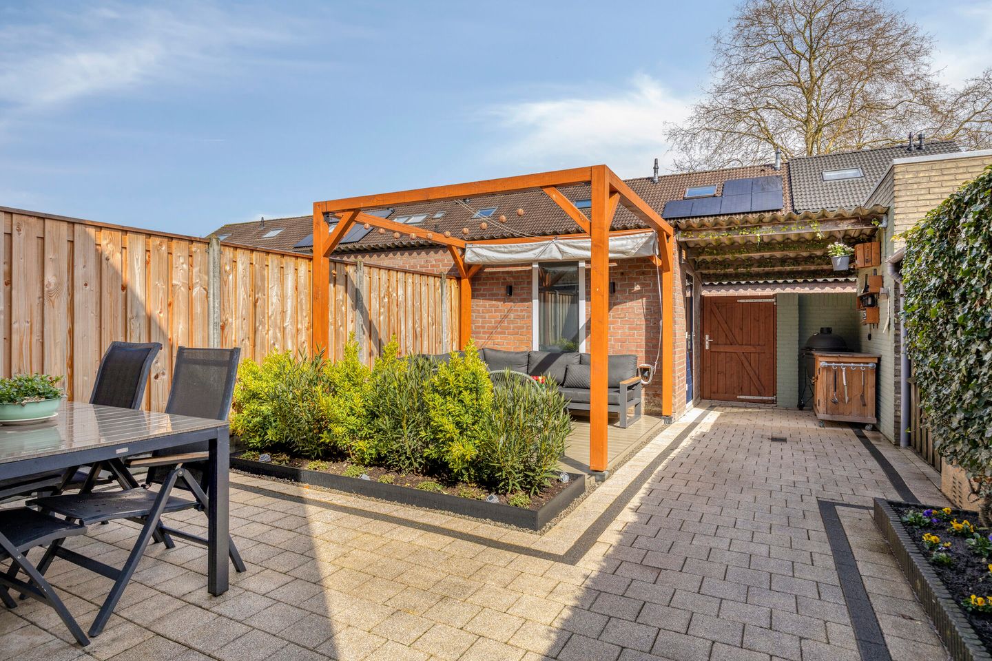 Foto 34 van van den Poelstraat 35