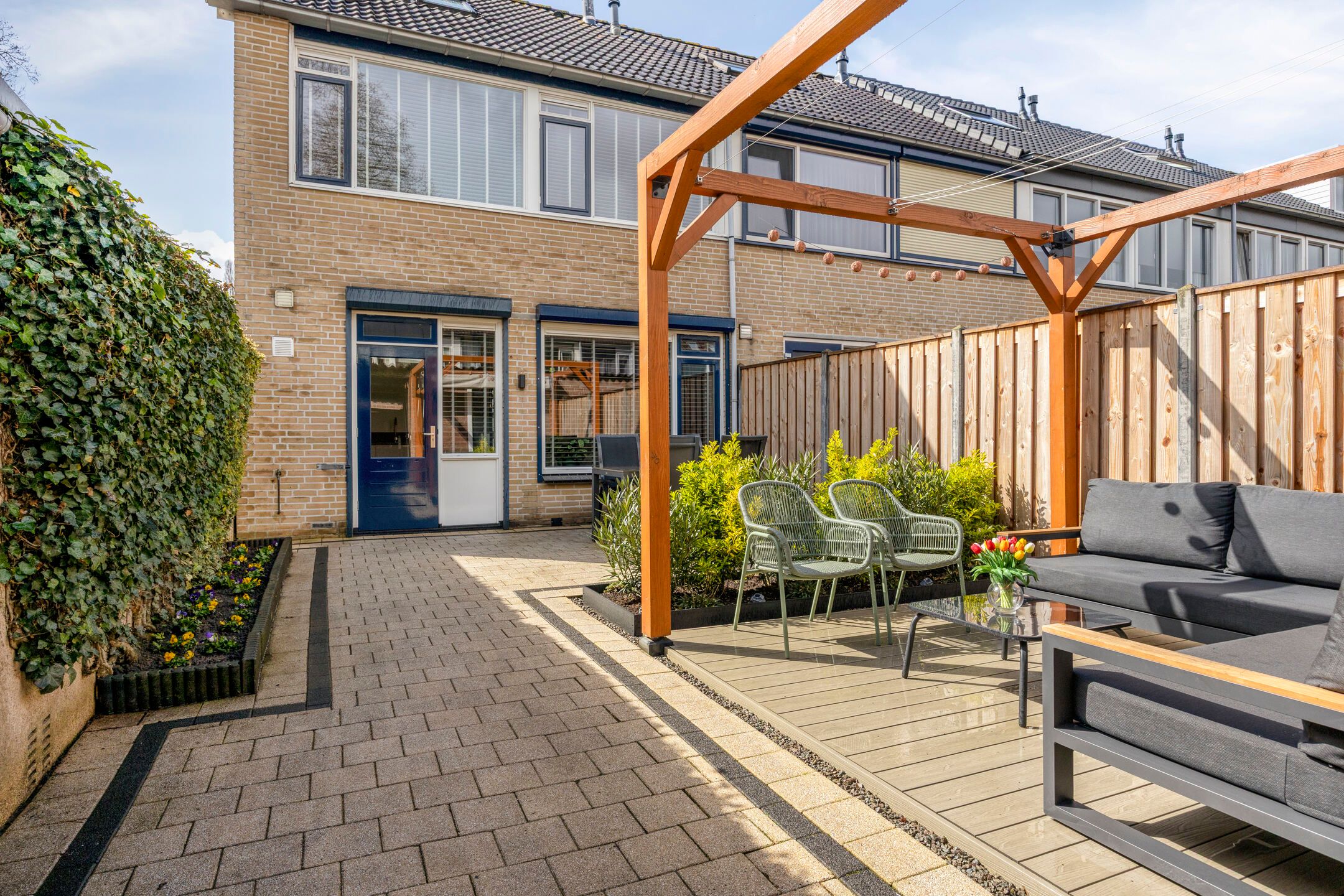 Foto 36 van van den Poelstraat 35