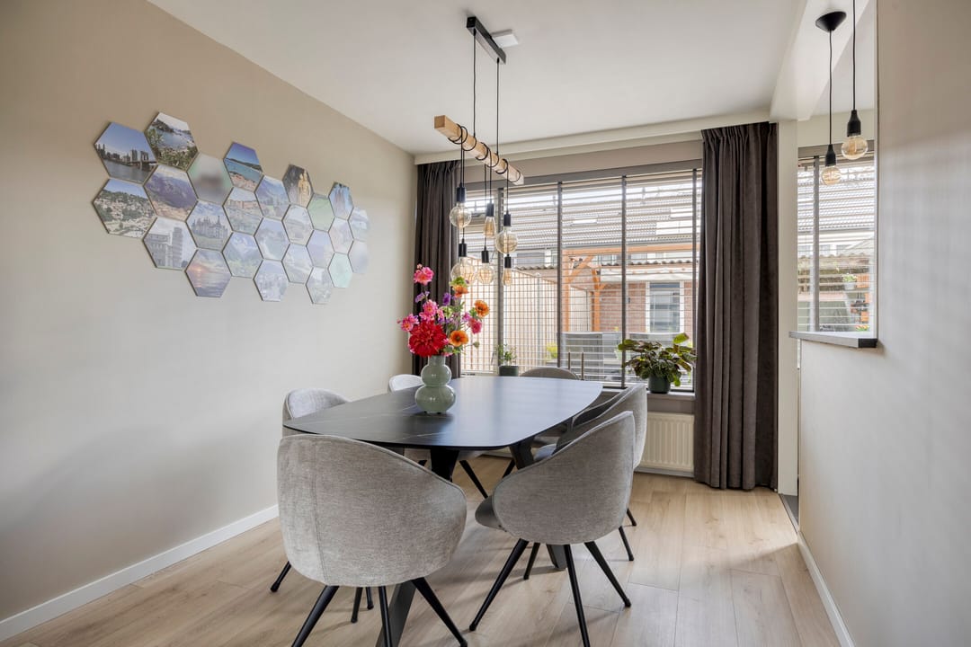 Foto 13 van van den Poelstraat 35