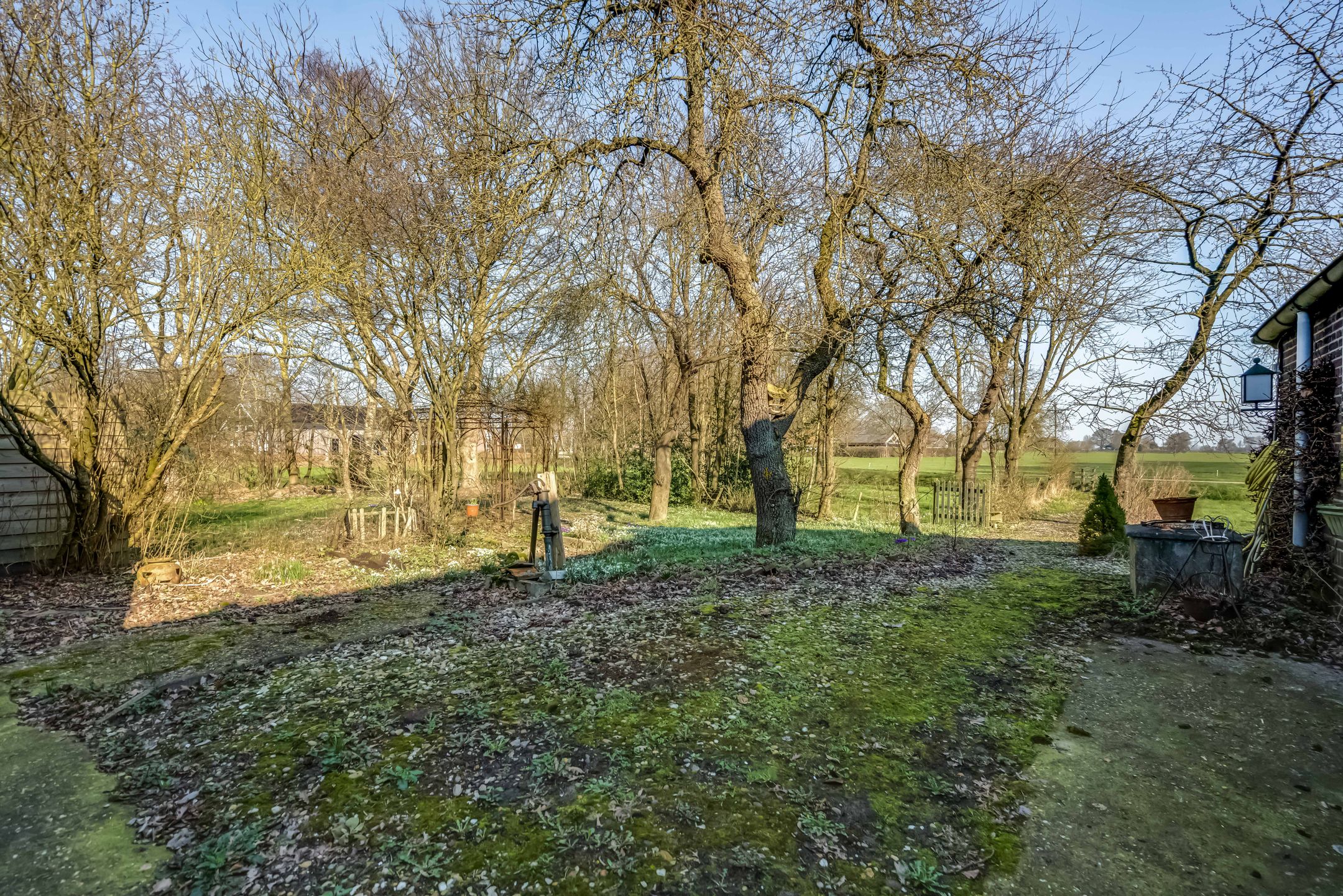 Characteristic Residential Farmhouse with Outbuildings on Spacious Plot Near Hasselt — 100