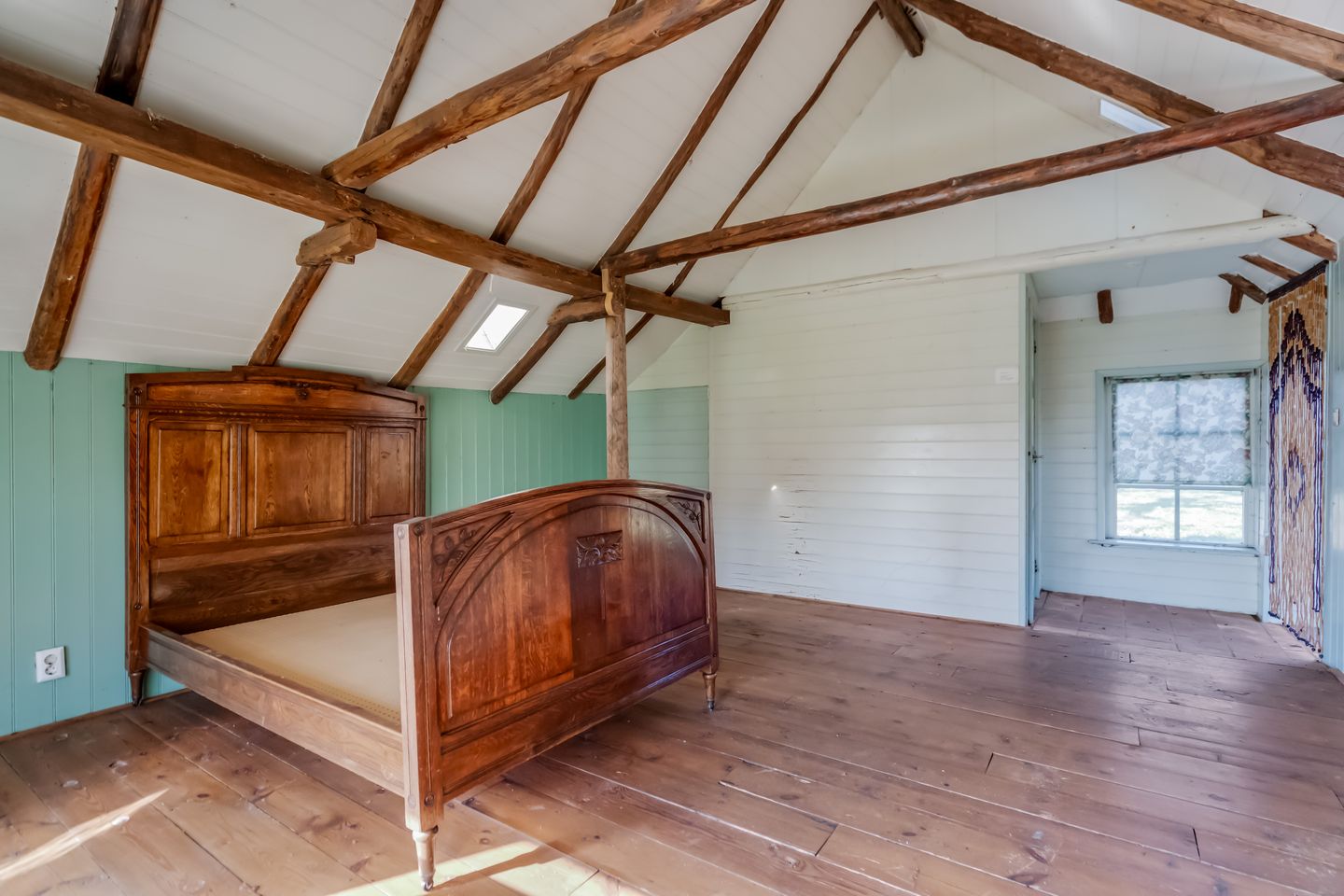 Characteristic Residential Farmhouse with Outbuildings on Spacious Plot Near Hasselt — 78