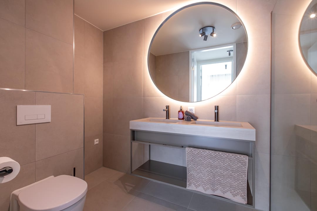 Photo 8 of Mathenesserlaan 208-N