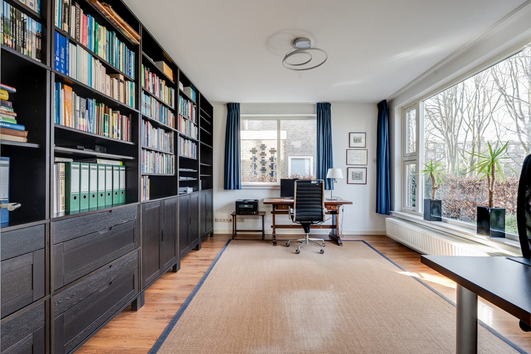 Spacious semi-detached villa on a characteristic tree-lined avenue in Oegstgeest — 29