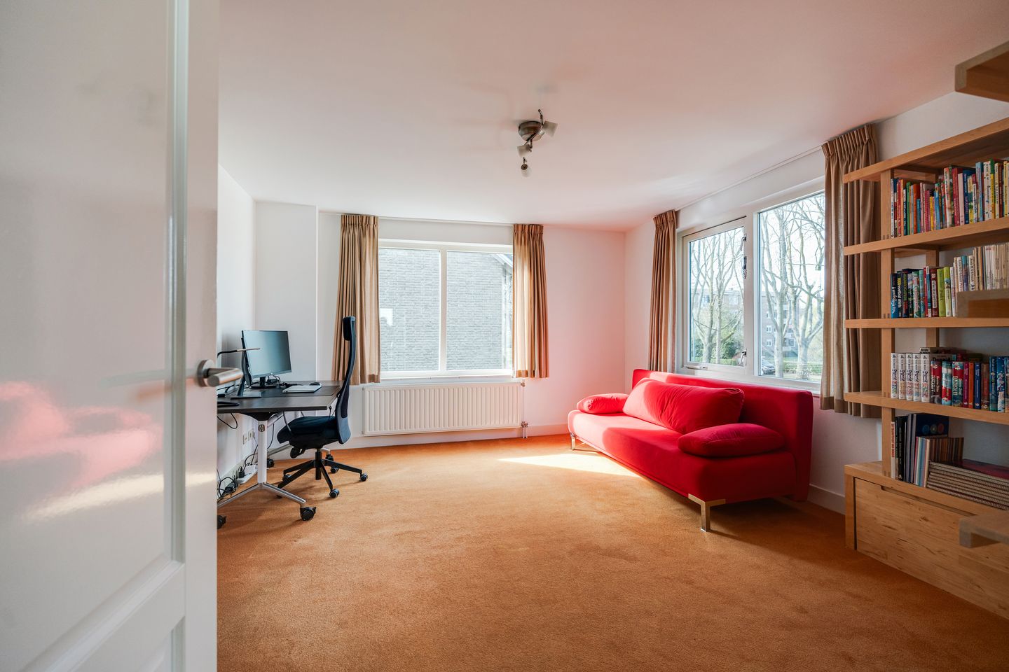 Spacious semi-detached villa on a characteristic tree-lined avenue in Oegstgeest — 46