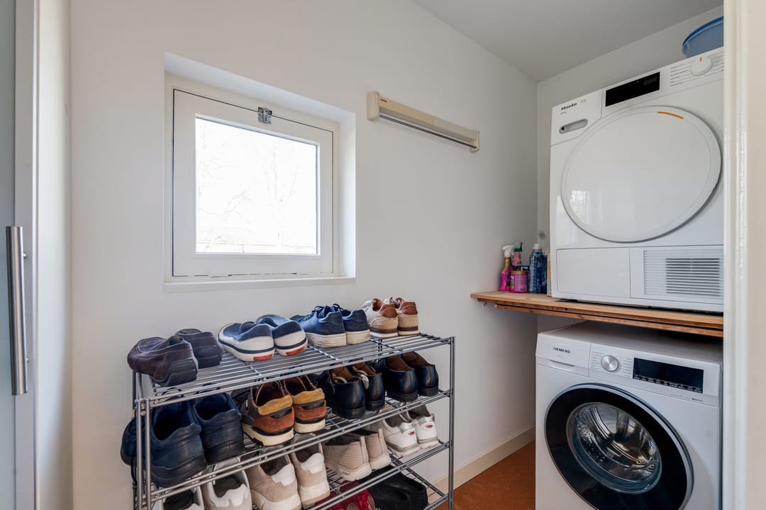 Spacious semi-detached villa on a characteristic tree-lined avenue in Oegstgeest — 34