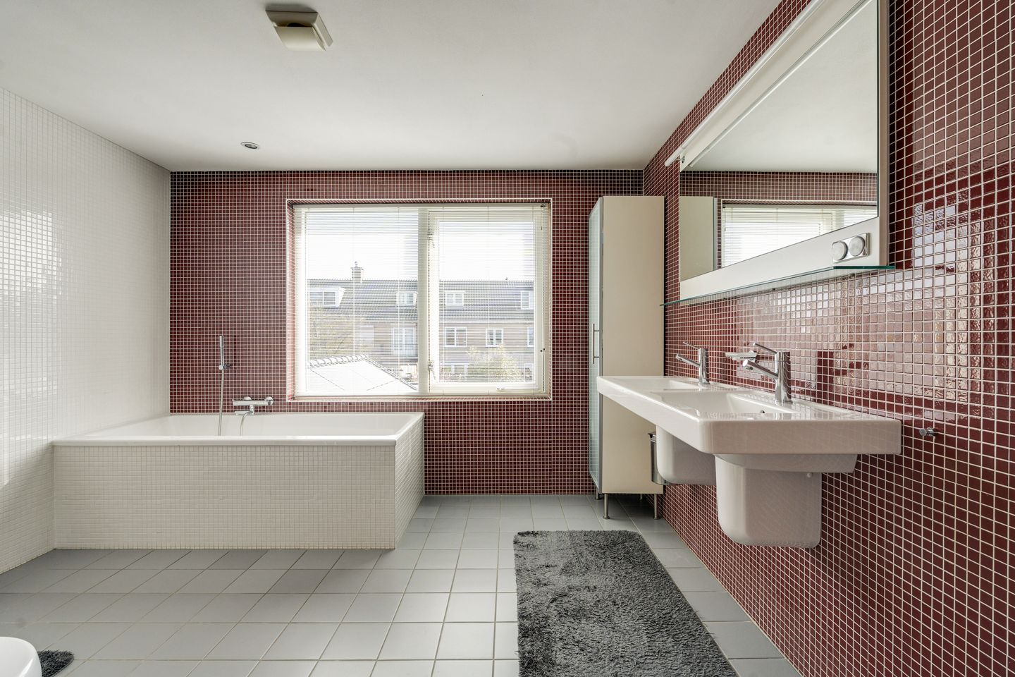 Spacious semi-detached villa on a characteristic tree-lined avenue in Oegstgeest — 37
