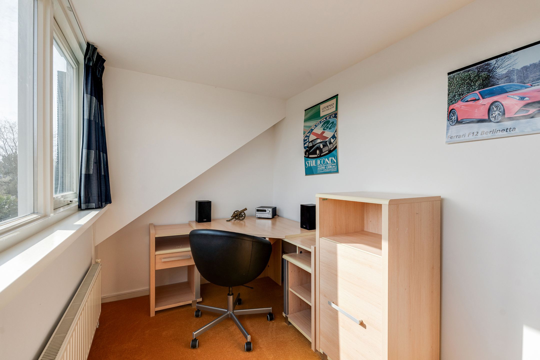 Spacious semi-detached villa on a characteristic tree-lined avenue in Oegstgeest — 57