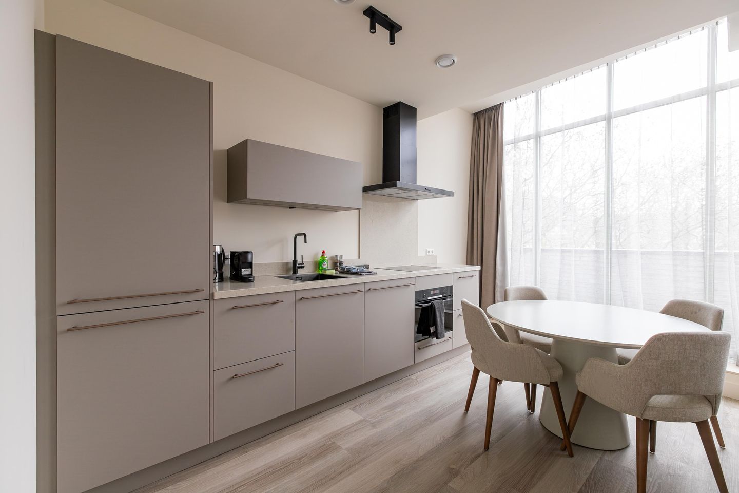 Foto 4 van Mathenesserlaan 210-N