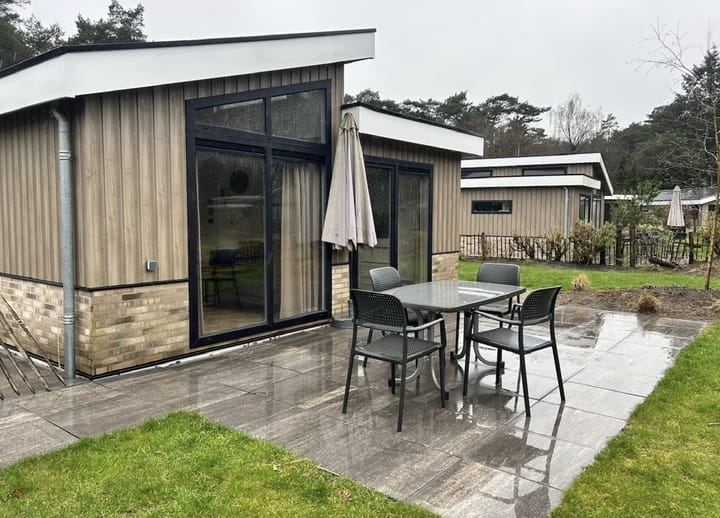 Photo 2 of Laan van Laag Kanje 1-641