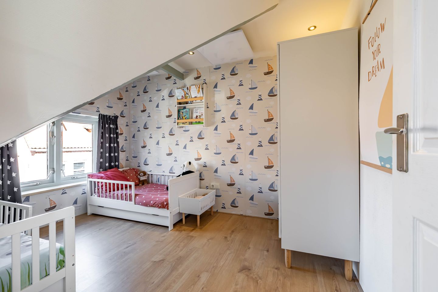 Characterful 1920s semi-detached home with modern amenities in Hoogkerk — 29