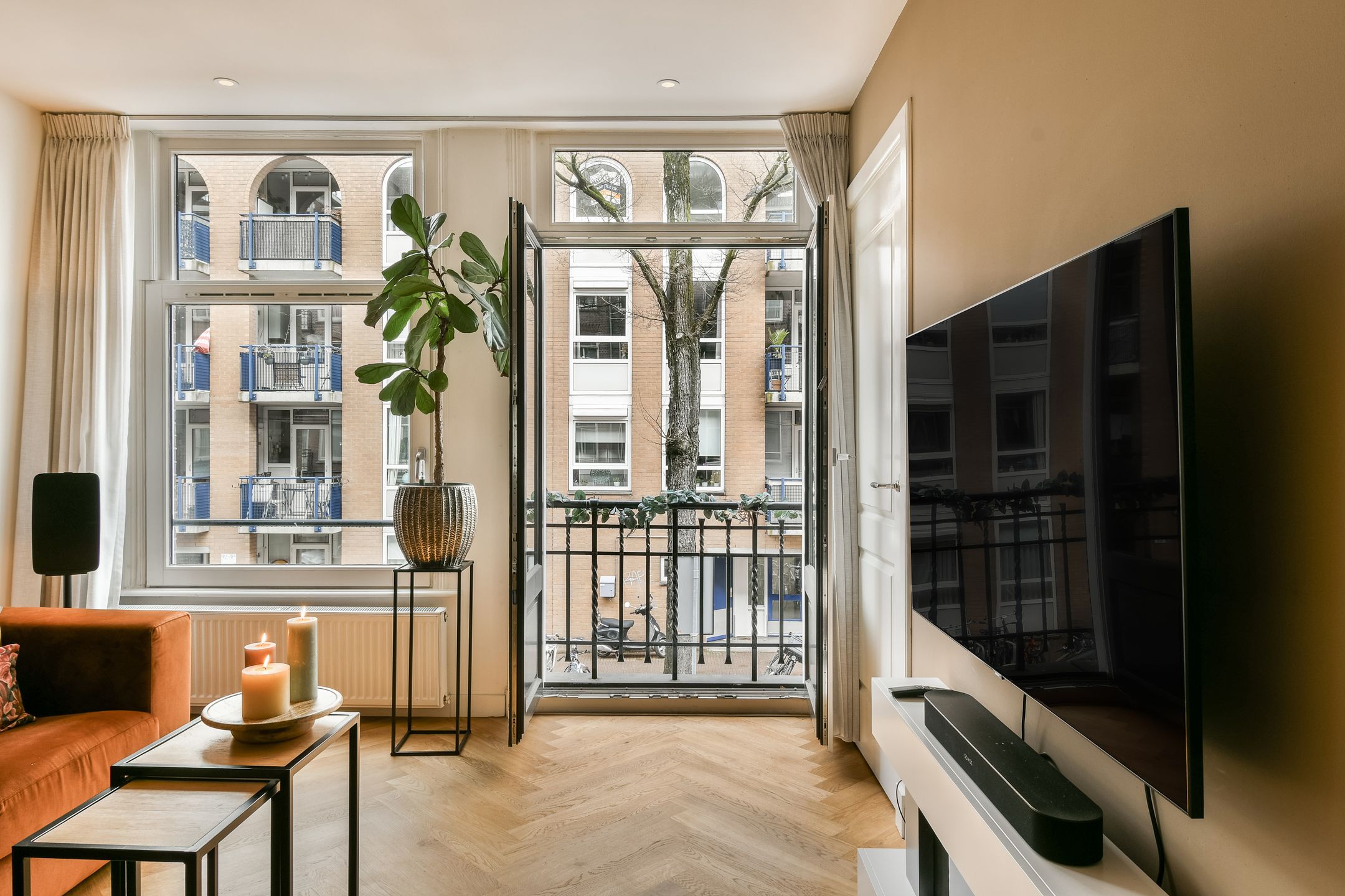 Foto 12 van Madurastraat 16-1