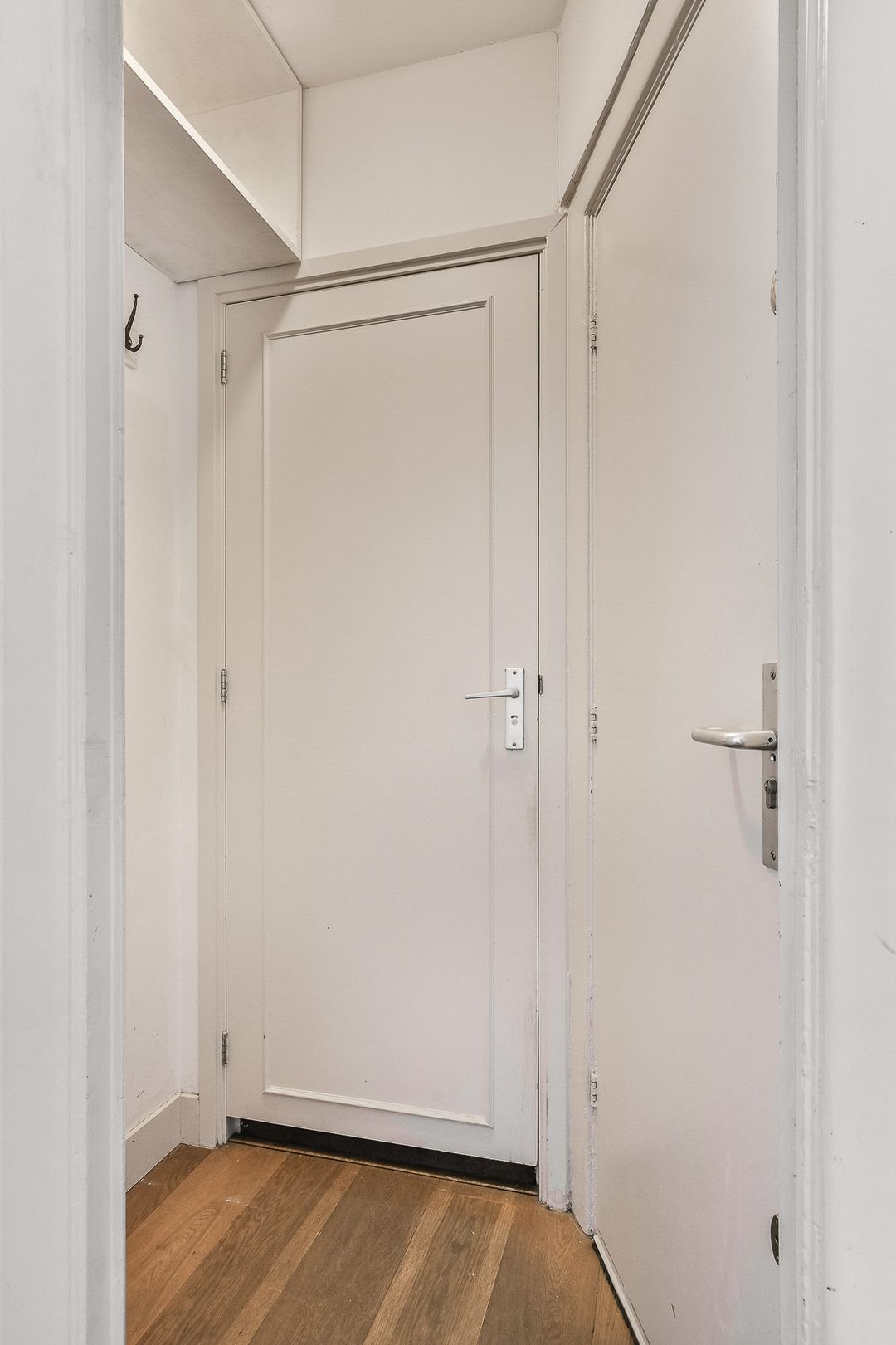 Photo 16 of Van Bossestraat 74-1