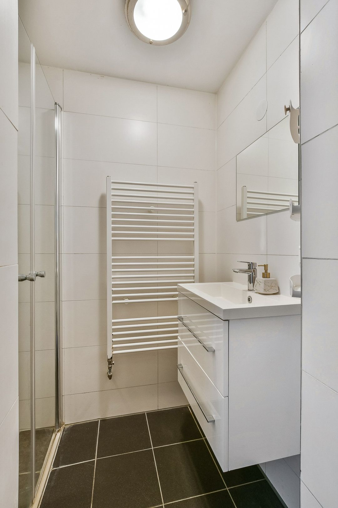 Photo 17 of Van Bossestraat 74-1