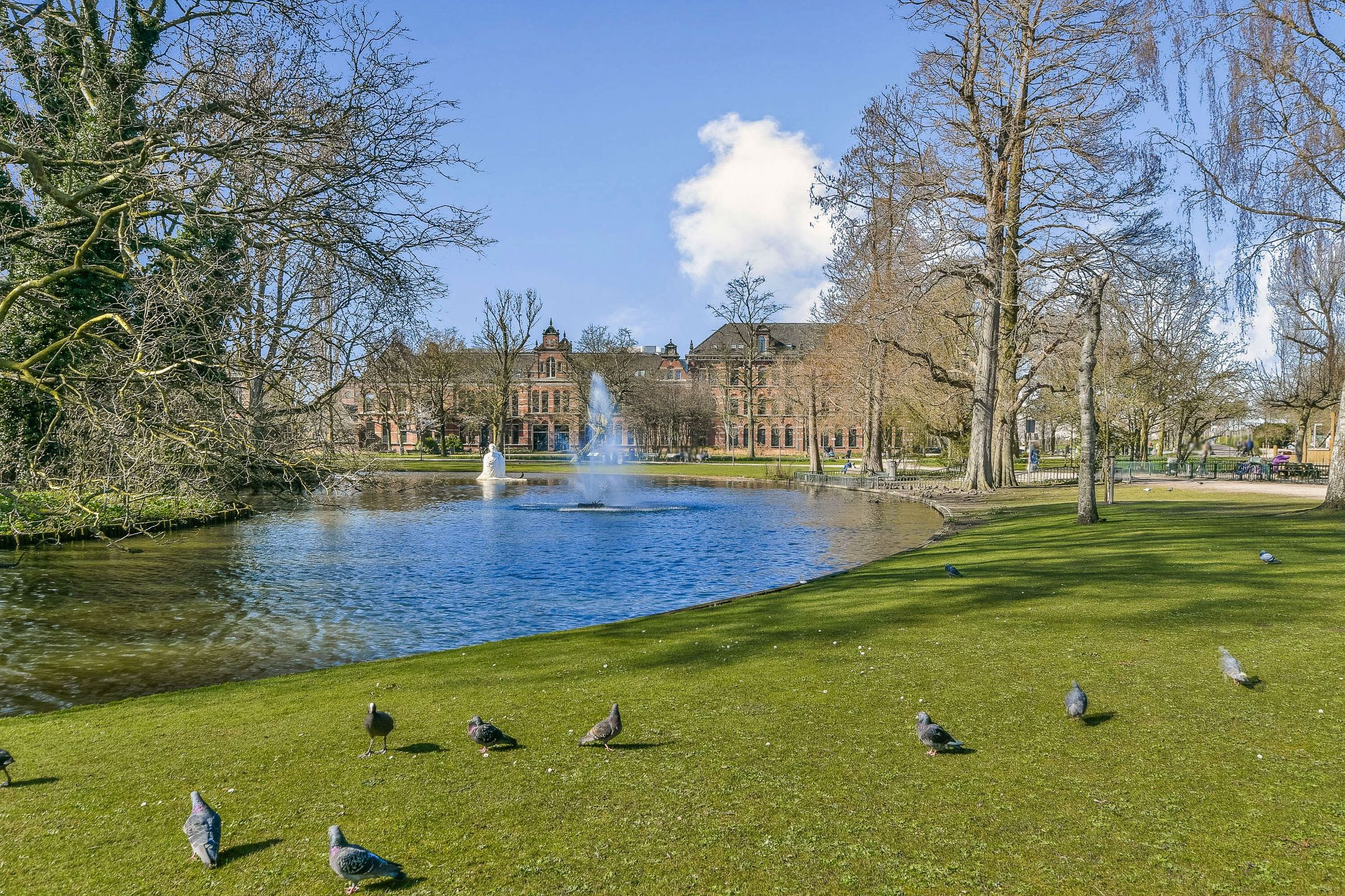 Photo 21 of Van Bossestraat 74-1