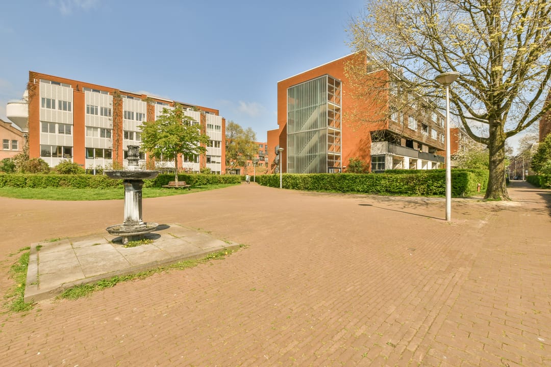 Photo 22 of Van Bossestraat 74-1