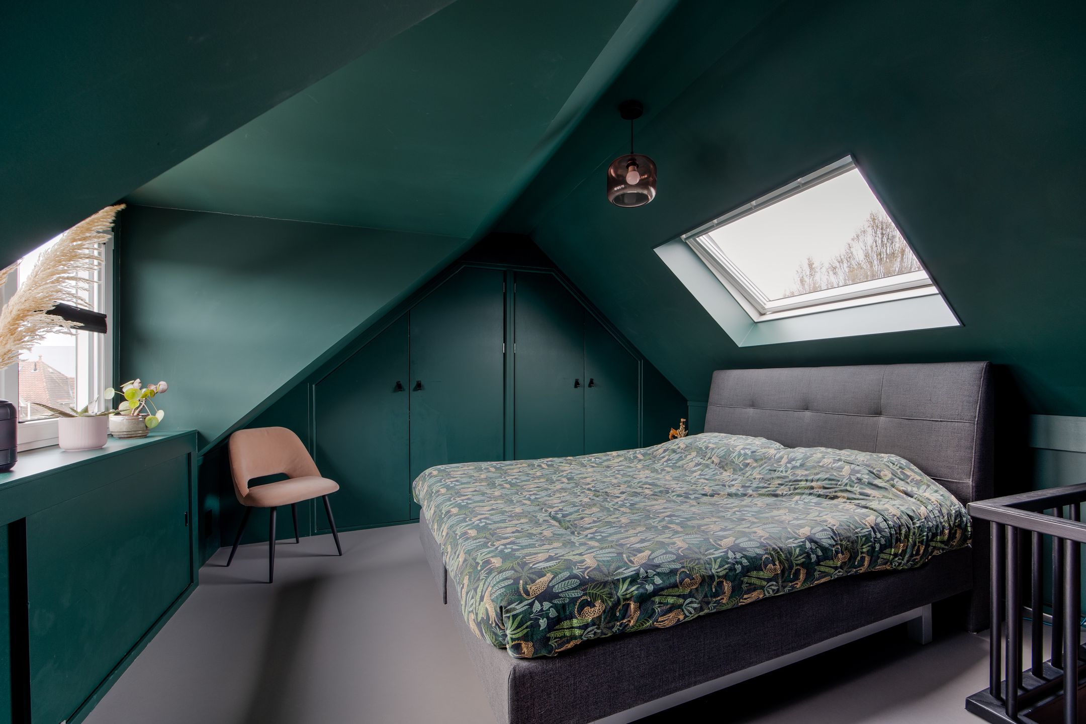 Characterful 1930s terraced house with energy label A in child-friendly Leiden neighborhood — 18