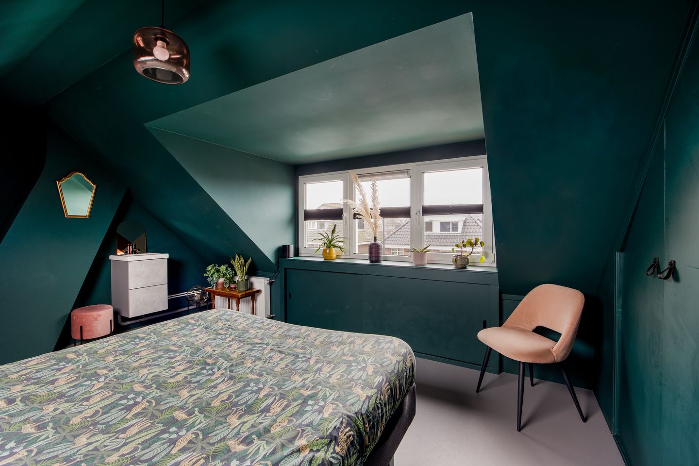 Characterful 1930s terraced house with energy label A in child-friendly Leiden neighborhood — 19