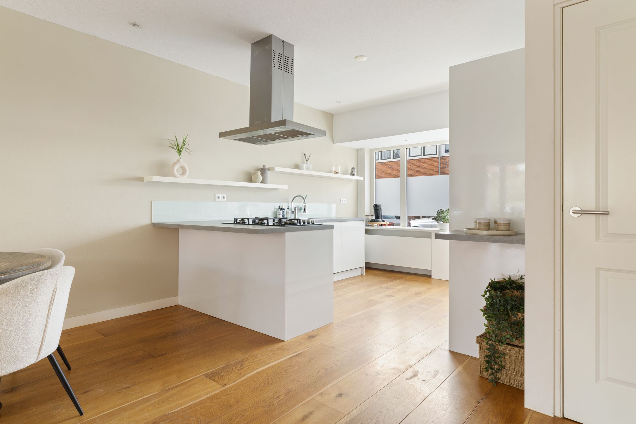 Photo 12 of Geelvinckstraat 81