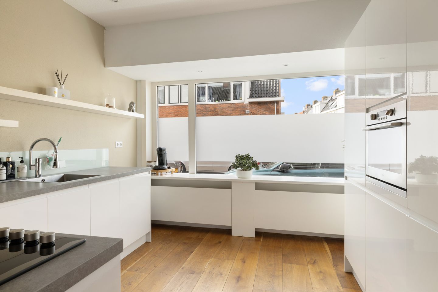 Photo 14 of Geelvinckstraat 81