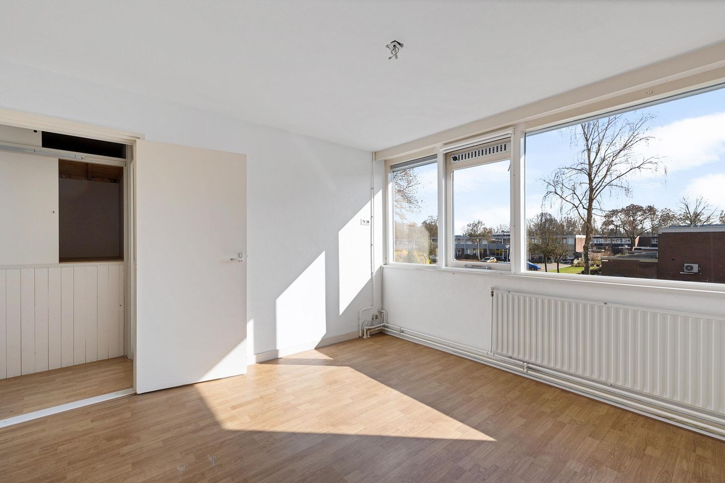 Terraced house in green Emmerhout neighborhood — 14